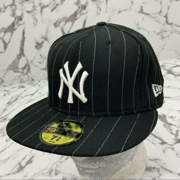Men's New Era Cap MLB NY Yankees Black | White Pinstripes 59FIFTY NWT - Picture 1 of 5